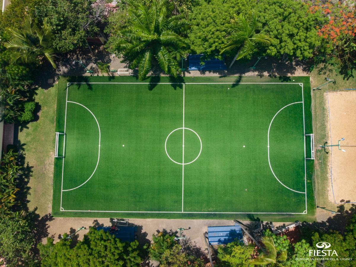Dominican Fiesta Hotel Santo Domingo Dış mekan fotoğraf Aerial view of the hockey field